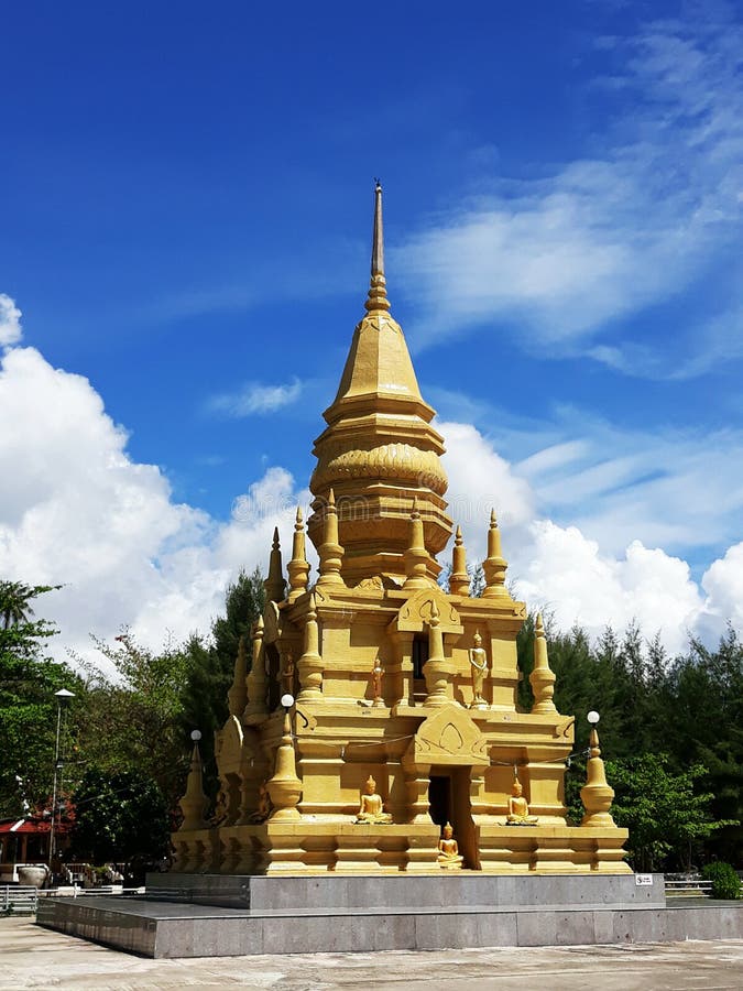 Golden Pagoda is Sign Buddhists Religion Build from Believe in Goodness, Believe in The Buddha`s teachings,Inheritance Buddhism. Inheritance buddhism stock images, royalty-free photos and pictures