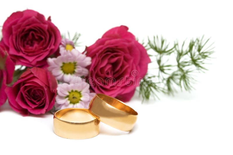 Golden rings with flower