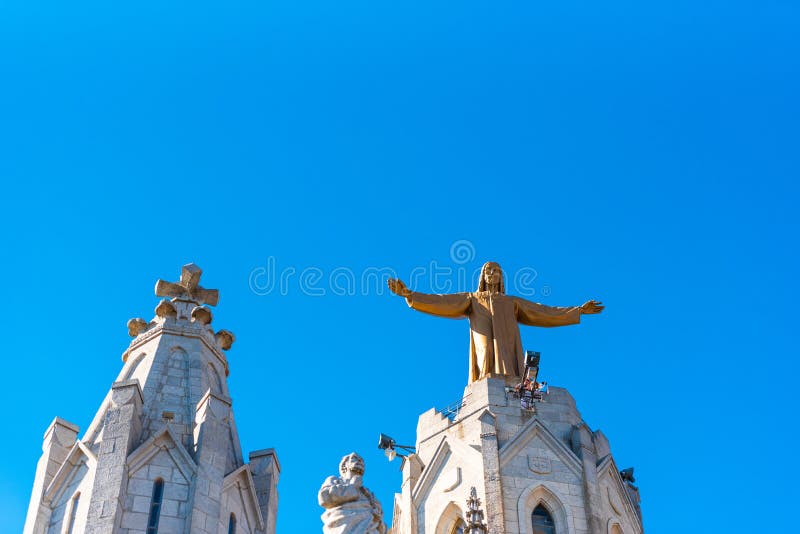 Facade De Temple Ecotown Gaura Vrindaban Hare Krishna Comunidade Fotografia  Editorial - Imagem de brasileiro, comunidade: 146681862