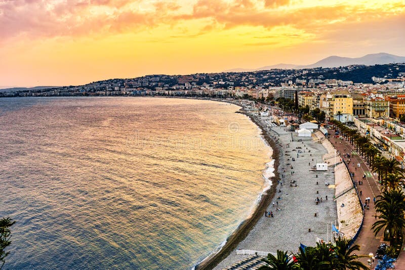 Goldener Strand von Nizza, Frankreich stockbild Goldener Strand von Nizza, Frankreich stockbild