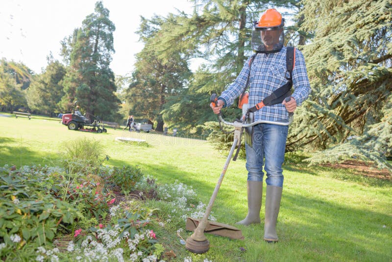Golf Club Maintenance Worker Stock Image Image of landscaping, trim