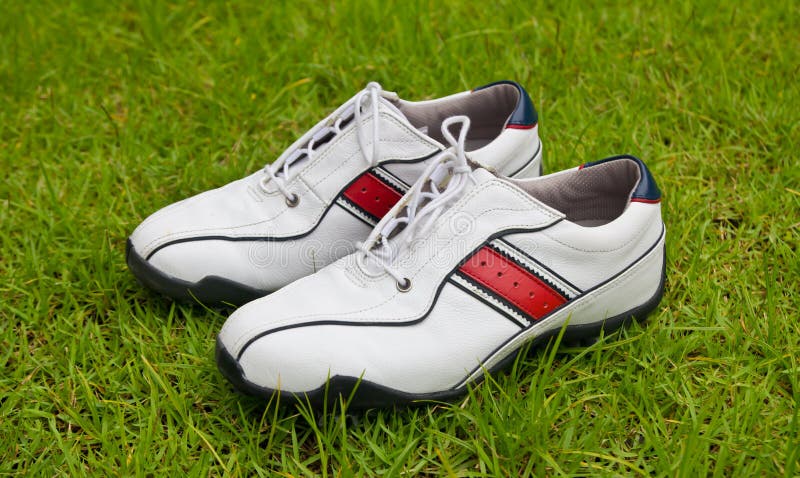 Golf shoes