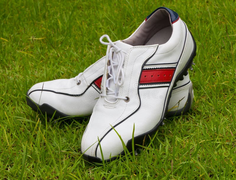 Golf shoes