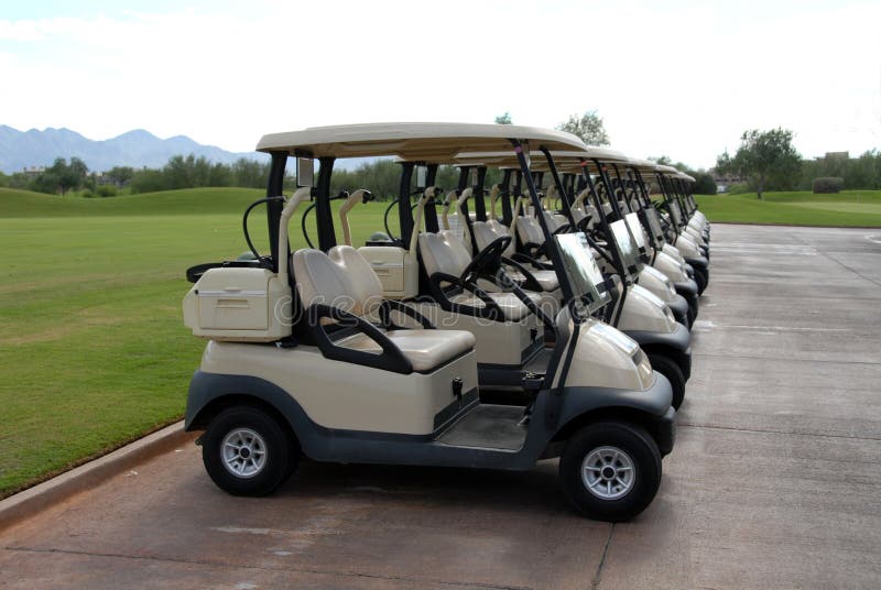 Golfcarts images libres de droits Golfcarts images libres de droits