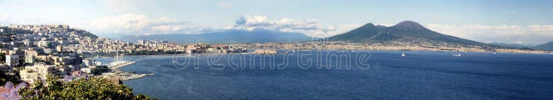 Golfe de Naples image stock. Image du voyageur, support 1231823