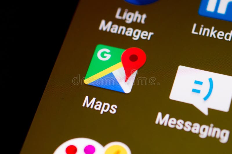 Google Maps-Anwendungsdaumennagel/-logo auf einem androiden Smartphone stockfotografie Google Maps-Anwendungsdaumennagel/-logo auf einem androiden Smartphone stockfotografie