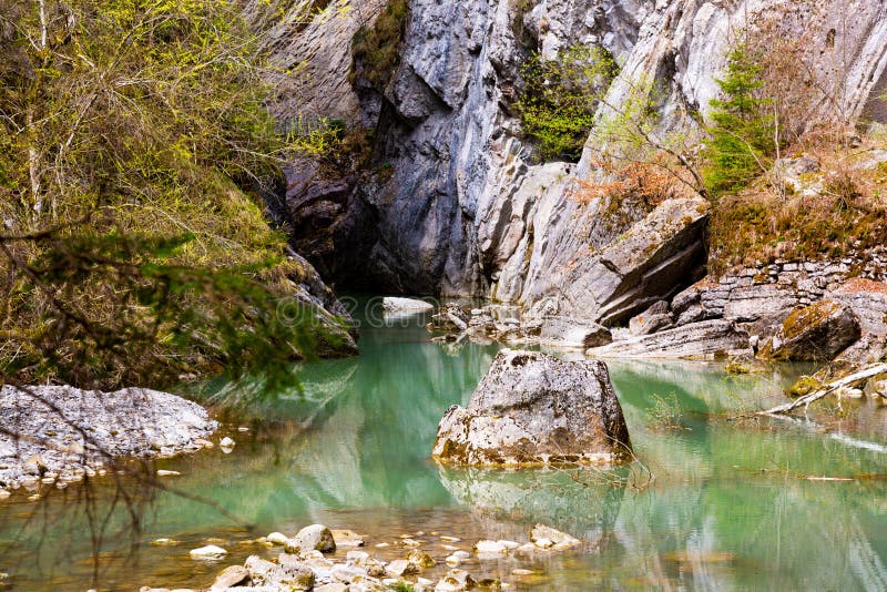 Broc en Gruyère  De la Maison Cailler aux Gorges de la Jogne