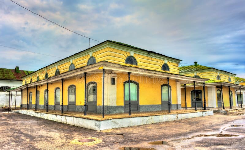 Gostiny Dvor, επαρχιακές νεοκλασσικές εμπορικές συναλλαγές arcades σε Kostroma, Ρωσία στοκ φωτογραφίες Gostiny Dvor, επαρχιακές νεοκλασσικές εμπορικές συναλλαγές arcades σε Kostroma, Ρωσία στοκ φωτογραφίες