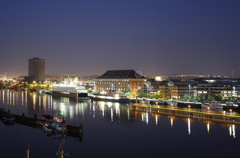 Geneva Skyline at Night, CH Stock Image Image of center, sunset 3642223