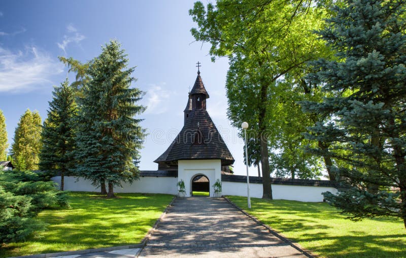 Gotický kostel v Tvrdošíně, Slovensko
