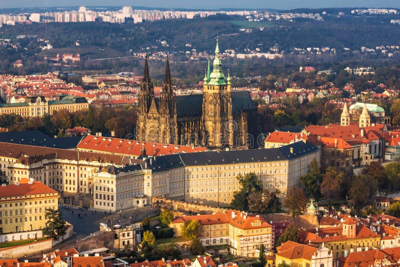 Gotische kathedraal (st Vitus, Praag) stock fotografie Gotische kathedraal (st Vitus, Praag) stock fotografie