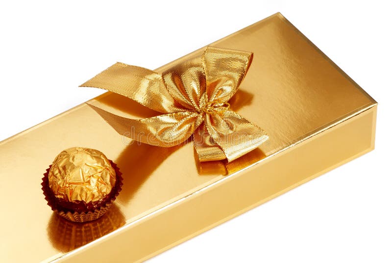 Wegenbouwproces Zonder twijfel grind Gouden doos met chocolade stock foto. Image of chocolade - 7147876