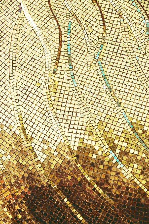 Gouden gele vierkante mozaïektegels voor textuurachtergrond stock afbeelding Gouden gele vierkante mozaïektegels voor textuurachtergrond stock afbeelding