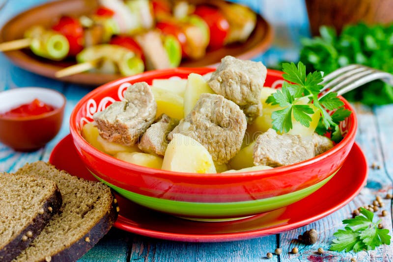 Goulash κρέατος πατατών στοκ φωτογραφία με δικαίωμα ελεύθερης χρήσης Goulash κρέατος πατατών στοκ φωτογραφία με δικαίωμα ελεύθερης χρήσης