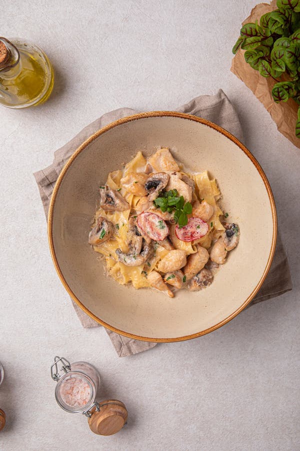 Gourmet Alfredo Pasta with Chicken and Mushrooms Stock Image Image of