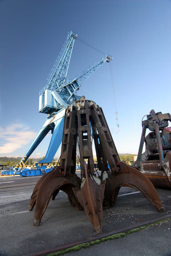 Grab infront of a harbor crane