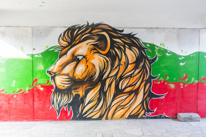 Grafittis bonitos da arte da rua Cores criativas abstratas da forma do desenho nas paredes da cidade Contemporâneo urbano imagem de stock Grafittis bonitos da arte da rua Cores criativas abstratas da forma do desenho nas paredes da cidade Contemporâneo urbano imagem de stock