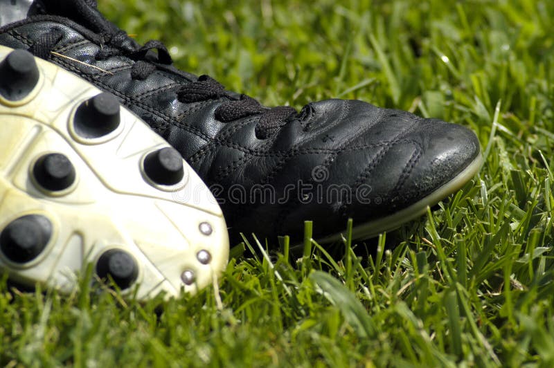 Grampos do futebol imagem de stock Grampos do futebol imagem de stock
