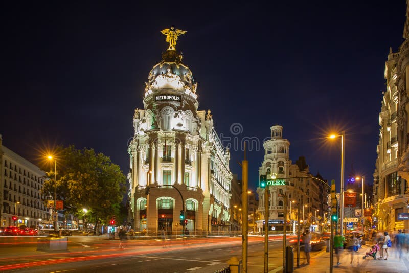 CSFOTO 12x8ft Spain Madrid City Backdrop Metropolis Building in The Afternoon Road Famous Landmark Building Background for Photography Kids Adults Photo Studio Props