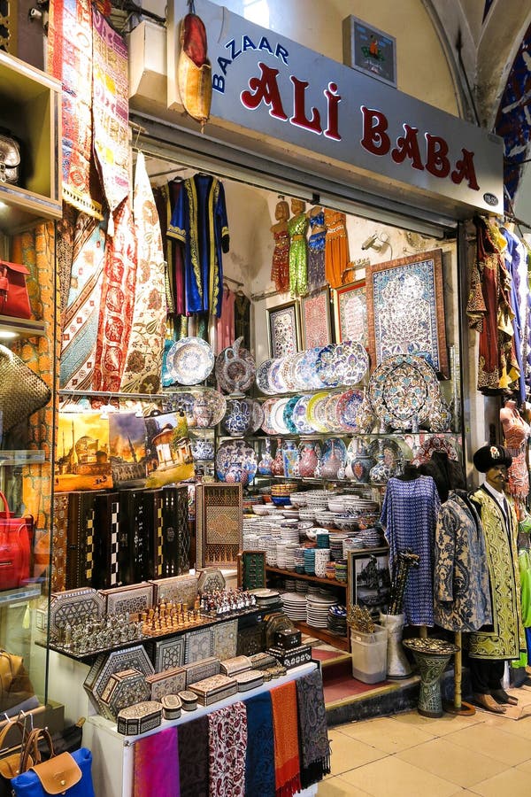 ISTANBUL, TURKEY, JUNE 18, 2019 - Unidentified people at Grand Bazaar in  Istanbul, Turkey. Grand Bazaar in Istanbul is one of the largest and oldest  covered markets in the world. 4469242 Stock Photo at Vecteezy