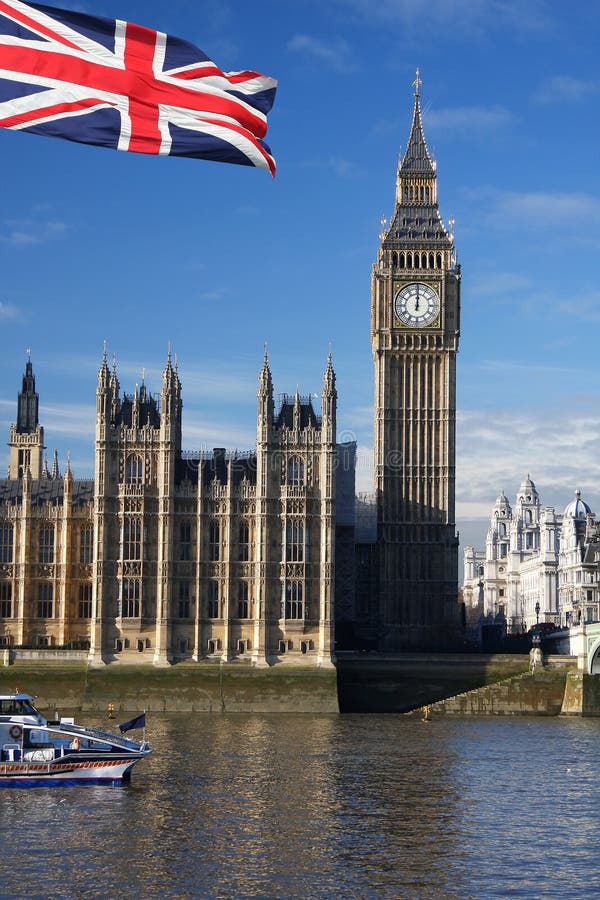 Grand Ben avec l'indicateur de l'Angleterre, R-U images libres de droits