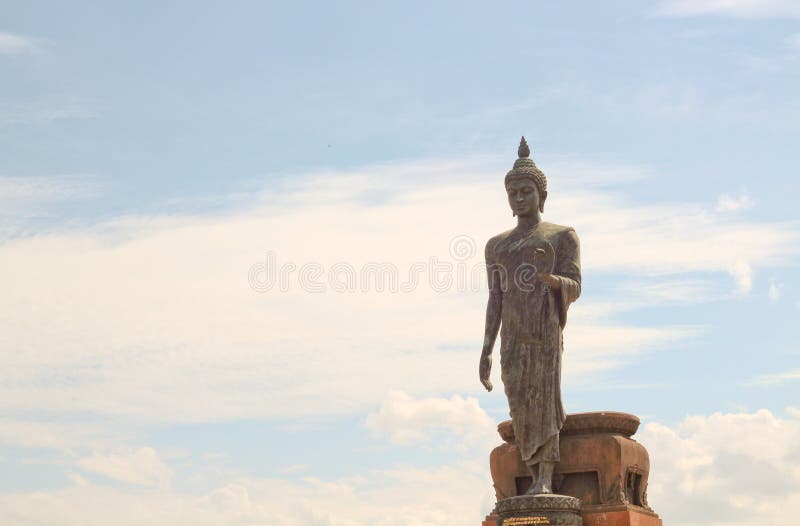 Download Grand Bouddha photo stock. Image du espoir, noir, sculpture - 56486832