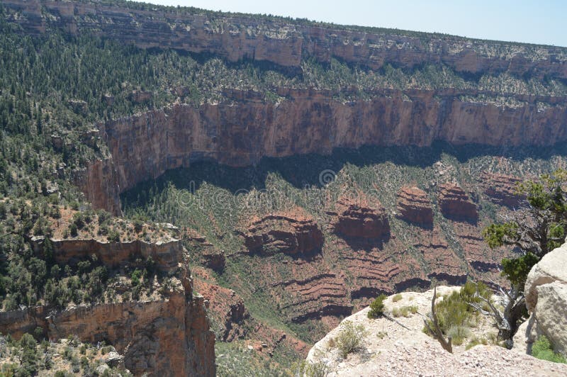Grand Canyon des Kolorado-Flusses Hermist-Rest-Weg Geologische Anordnungen lizenzfreie stockfotografie Grand Canyon des Kolorado-Flusses Hermist-Rest-Weg Geologische Anordnungen lizenzfreie stockfotografie