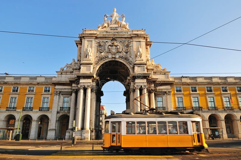 Grand dos de commerce, Lisbonne