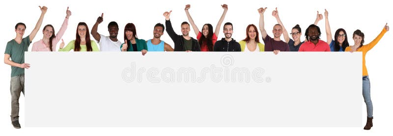 Grand groupe de jeunes ethniques multi tenant les WI vides de bannière photographie stock Grand groupe de jeunes ethniques multi tenant les WI vides de bannière photographie stock