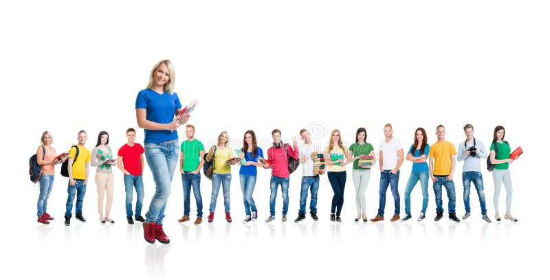 Grande grupo de estudantes adolescentes no branco imagem de stock Grande grupo de estudantes adolescentes no branco imagem de stock