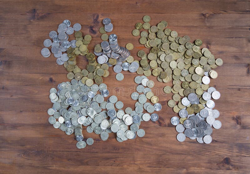 Grande pile des pièces de monnaie photo libre de droits Grande pile des pièces de monnaie photo libre de droits