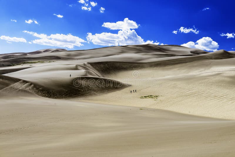 Grandi dune di sabbia spazzate vento fotografia stock libera da diritti Grandi dune di sabbia spazzate vento fotografia stock libera da diritti