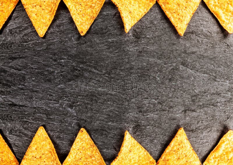 Granica złoci chrupiący nachos