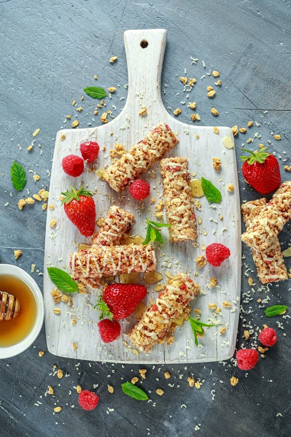 Granola Bar with Strawberries, Raspberry Honey and White Chocolate on