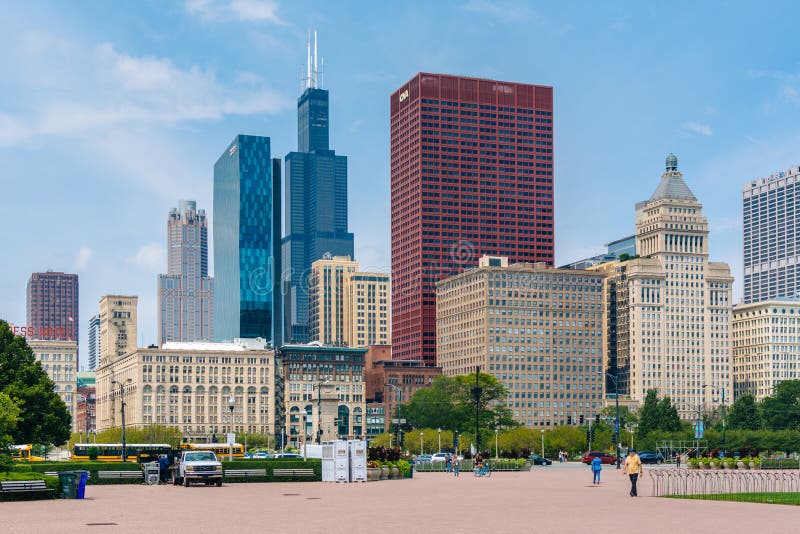 Grant Park och sikt av skyskrapor i Chicago, Illinois arkivfoton Grant Park och sikt av skyskrapor i Chicago, Illinois arkivfoton
