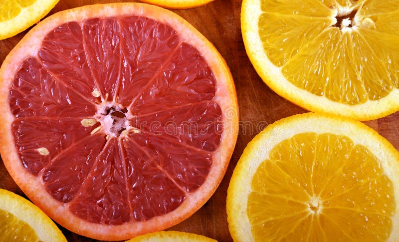 Grapefruit and orange slices