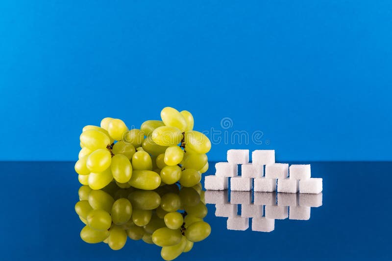 Grapes. Comparison of Sugar Content Stock Image Image of loose, cubes