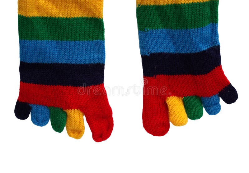 Grappige gestreepte die sokken met vingers op wit worden geïsoleerd stock afbeeldingen Grappige gestreepte die sokken met vingers op wit worden geïsoleerd stock afbeeldingen