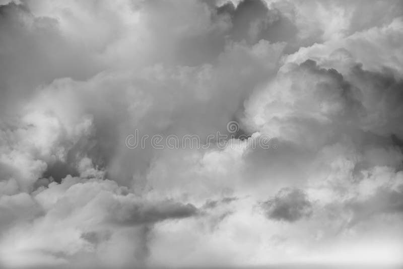 Graue Wolken stockfoto. Bild von niemand, himmel, cloudscape 74618350