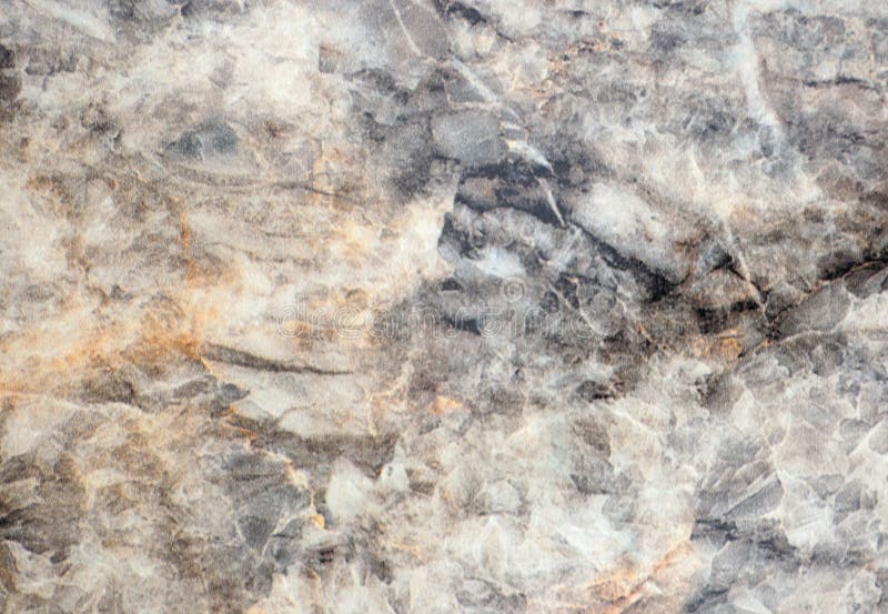 Grauer Achat poliert flache Oberfläche aus Naturstein mit schwarzen und gelben Adern und Flecken