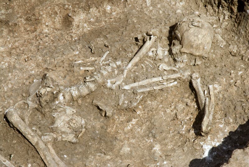 Grave of human skeleton