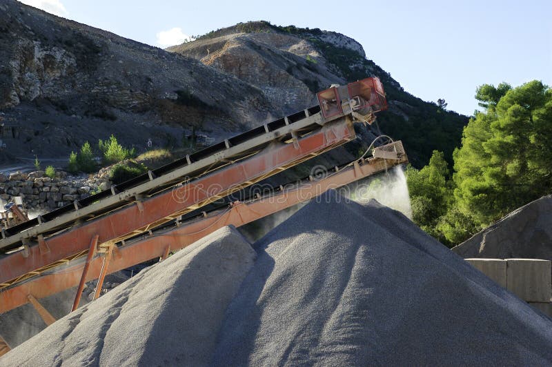 Gravel pit operation stock image. Image of mineral, equipment 41688241