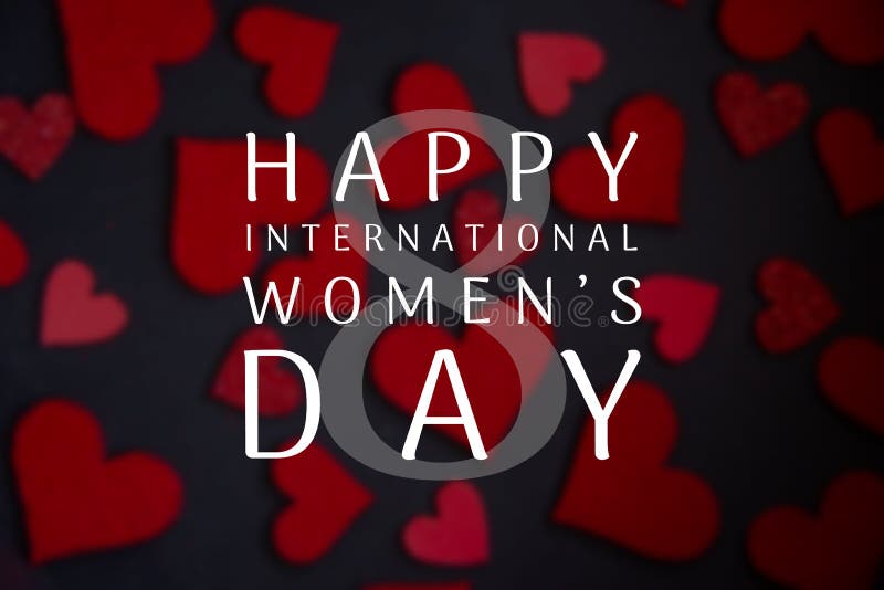 Gravure de la journée internationale de la femme heureuse avec le texte blanc sur le fond noir avec le coeur rouge