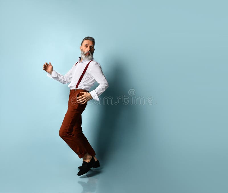 Olive green pants, brown loafers, white button up shirt. | White shirt men,  Olive green pants, Green pants