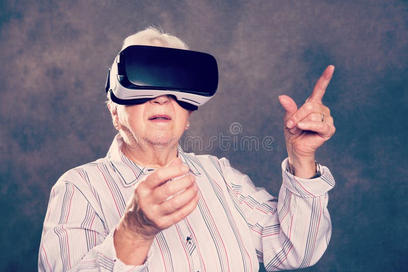 Gray Hairy Elderly Woman Virtual Reality Image - of cyber, female: 109641447