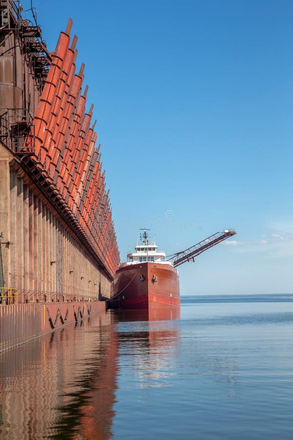 Great Lakes Frachter am Erz-Dock