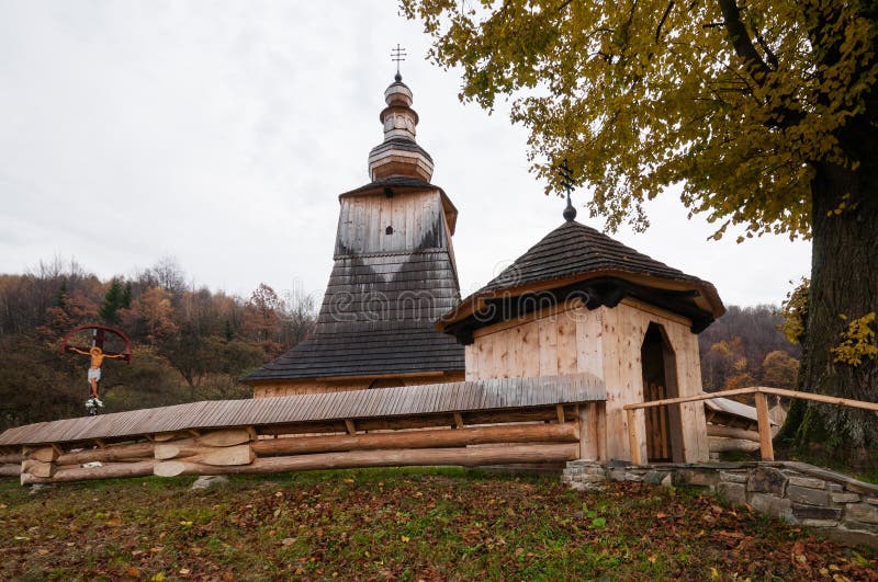 Drevený kostol sv. Mikuláša východného obradu v obci Borušal na Slovensku. Svetové dedičstvo UNESCO