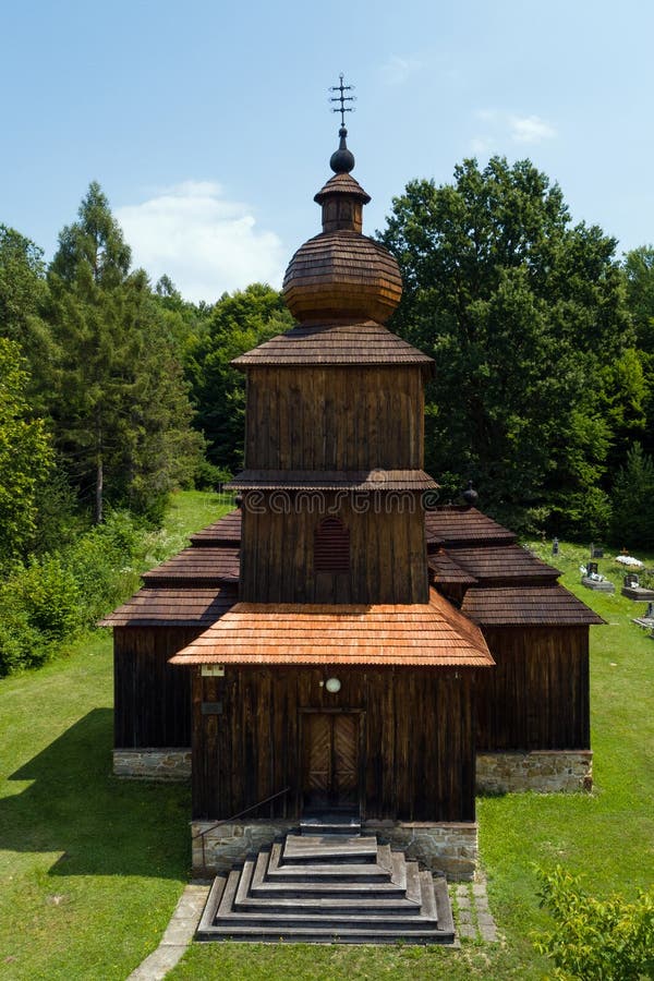 Dřevěný kostel sv Paraskieva v obci Dobroslava, Slovensko