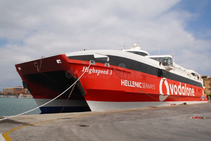 Greek ferry line to stop at the port of Trapani