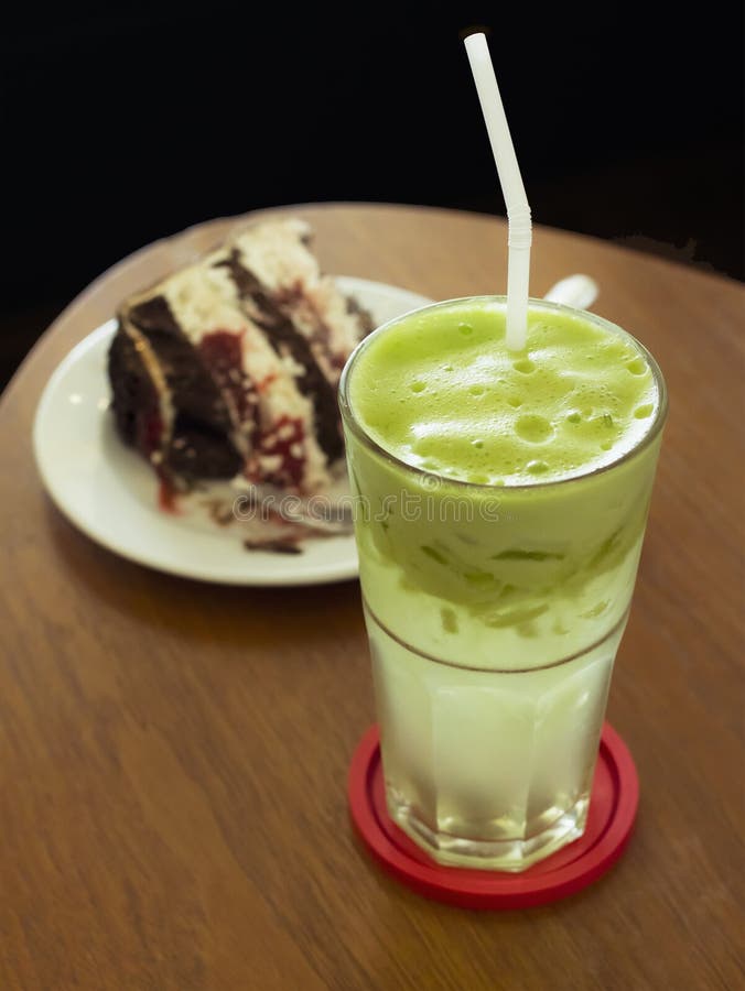 Juice and cake stock photo. Image of glass, sweet, cake 29803228